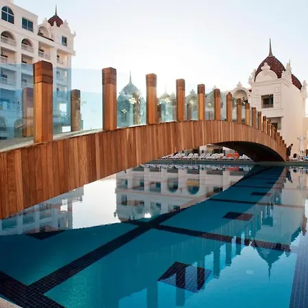 Semesteranläggning (resort) Oz Premium Side