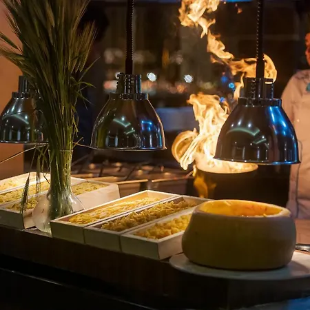 Oz Premium Semesteranläggning (resort) Side