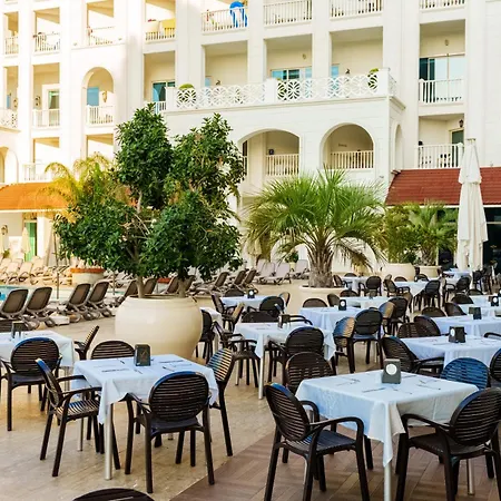 Resort Oz Premium Side