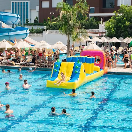 Oz Premium Resort