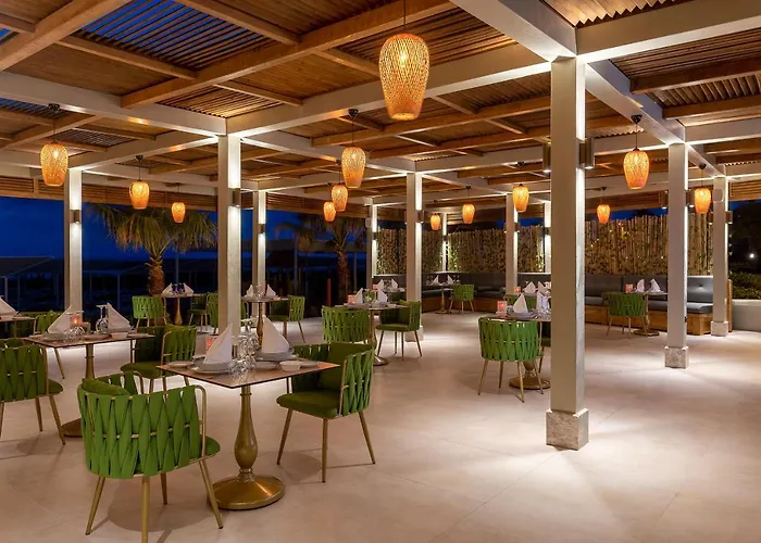 Resort Oz Premium Side