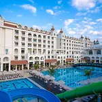 Oz Premium Resort